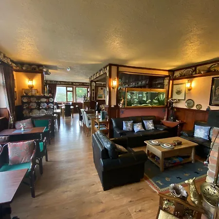 Kylemore Pass Hotel Letterfrack