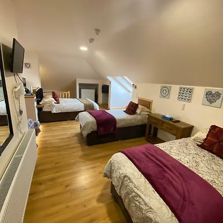 Hotell Kylemore Pass 3*