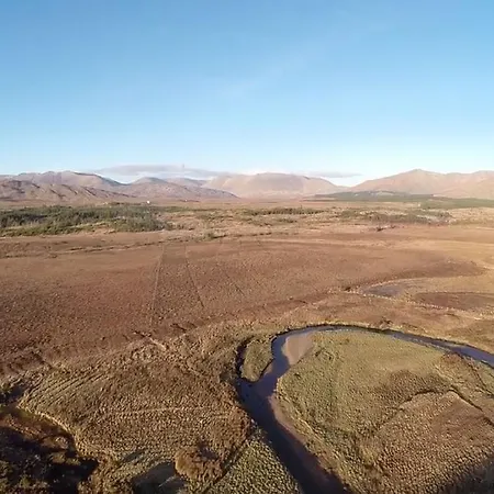 Kylemore Pass ホテル レターフラック