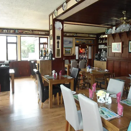 Hotel Kylemore Pass