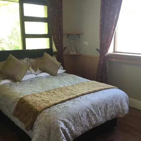 Kylemore Pass ホテル レターフラック