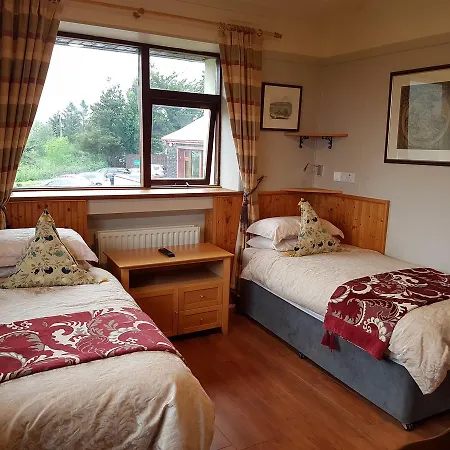 Kylemore Pass ホテル 3*