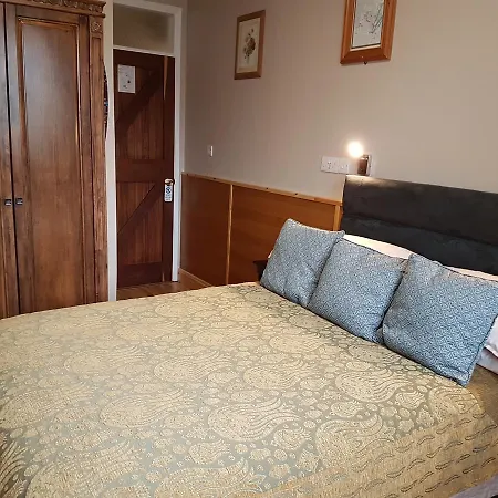 Kylemore Pass Hotell