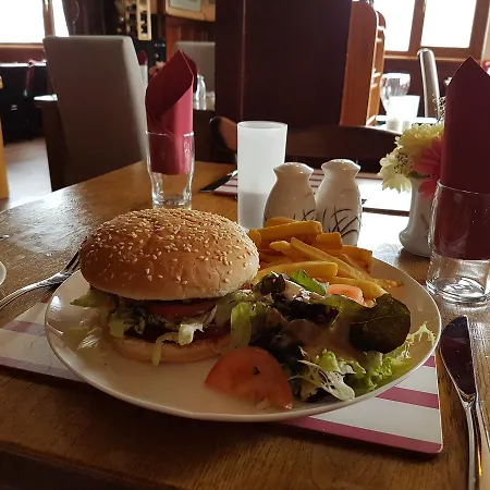 Kylemore Pass فندق ليترفراك