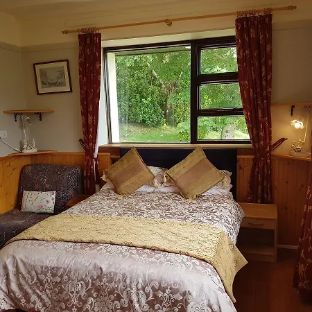 Kylemore Pass ホテル レターフラック