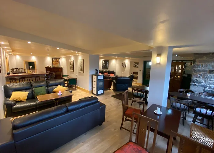 Kylemore Pass 3* Letterfrack